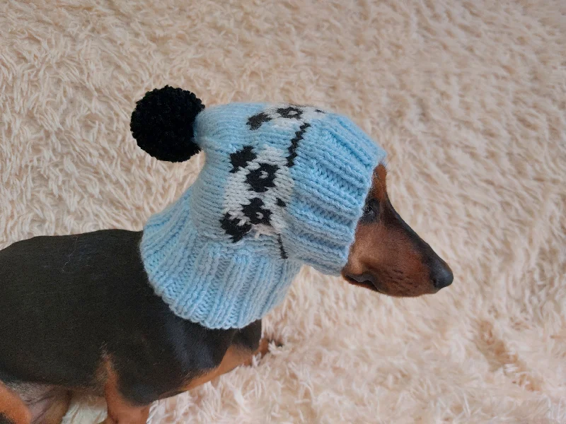 Pet cartoon pattern clothesHandmade knitted panda hat for dachshund dog